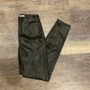 Free People Spitfire Stacked Skinny Pant in Blaque